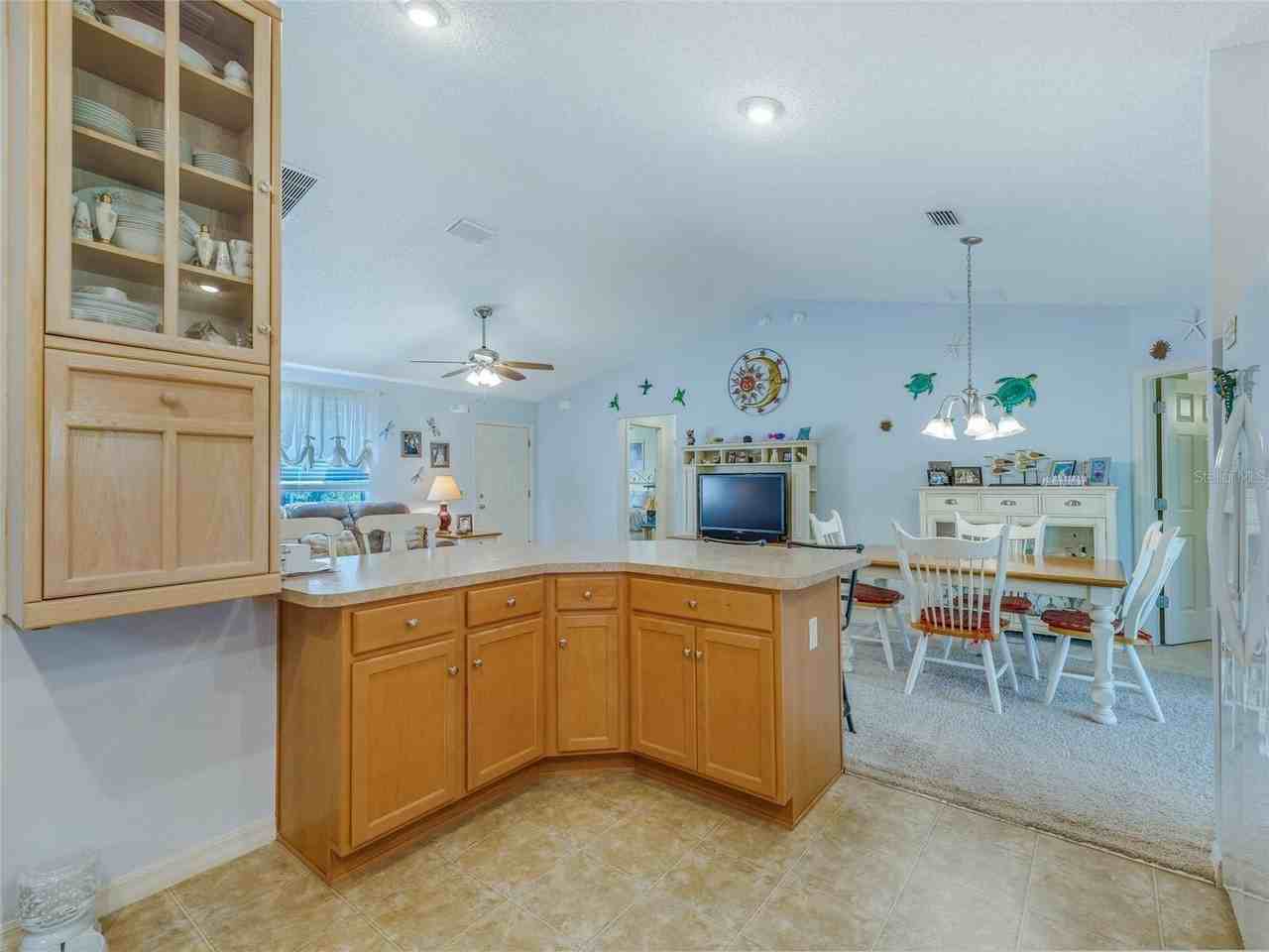 1704 Lisette Way - Photo 2 of 16