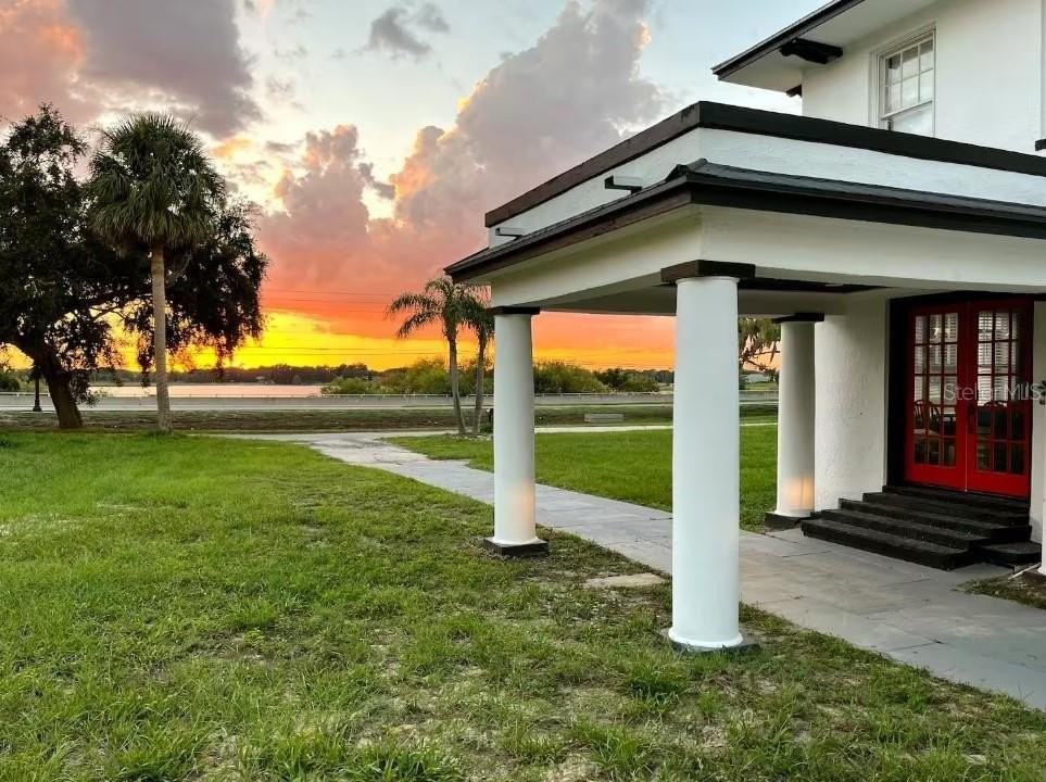 1515 Lake Eva Cir - Photo 4 of 34