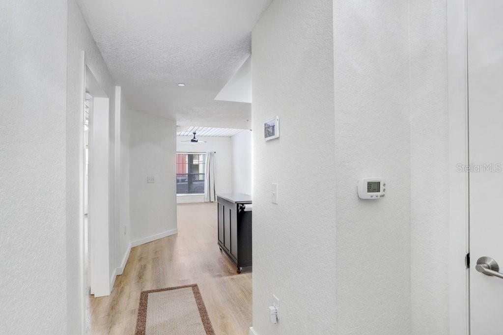 2440 W Horatio St #1012 - Photo 6 of 42