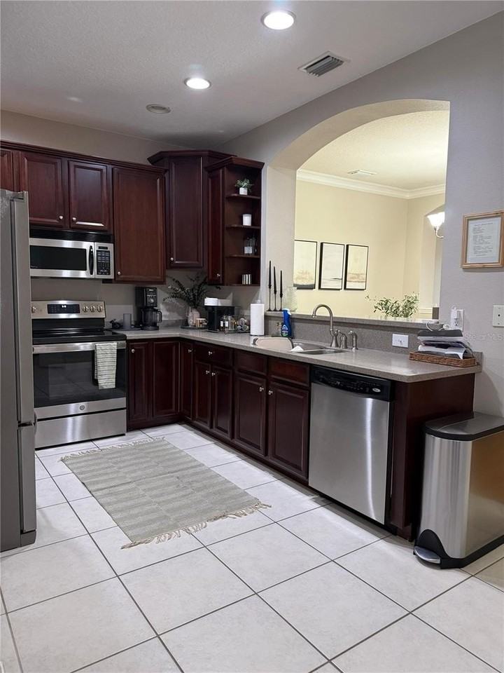 10409 Crimson Park Ln #105 - Photo 4 of 24