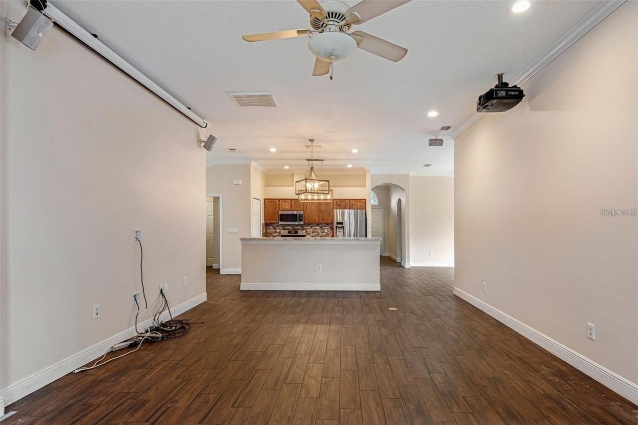 4007 Harbor Lake Dr - Photo 6 of 26