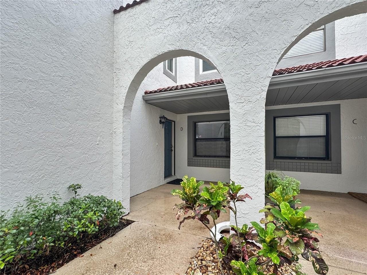 484 Santa Cruz Pl Ne #D - Photo 2 of 9