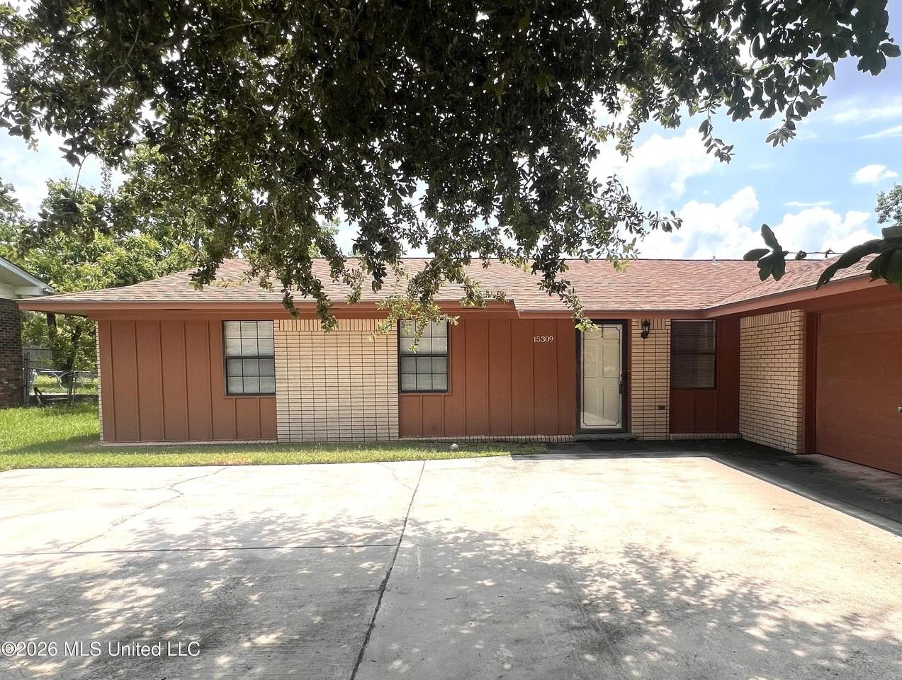 15309R Royal St - Photo 2 of 21