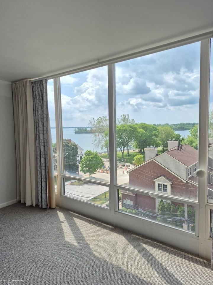 20 Chestnut St - Photo 5 of 32