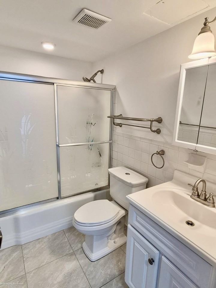 20 Chestnut St - Photo 7 of 32