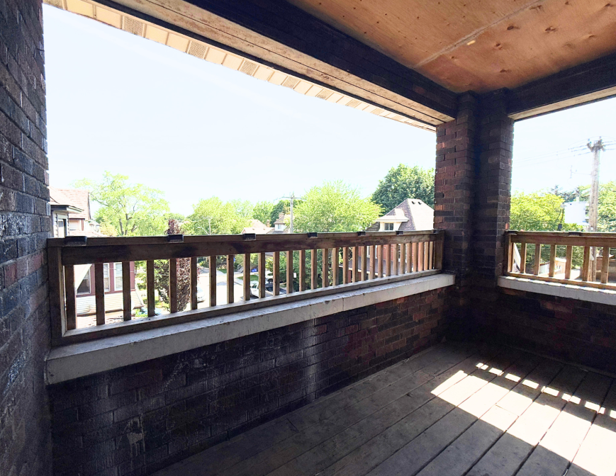 128 Carrick Ave - Photo 4 of 10