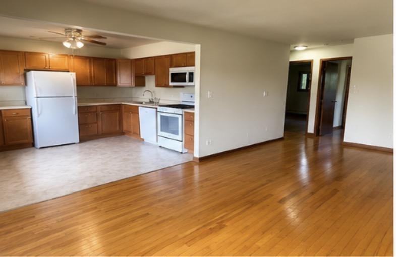826 N Milwaukee Ave - Photo 3 of 10