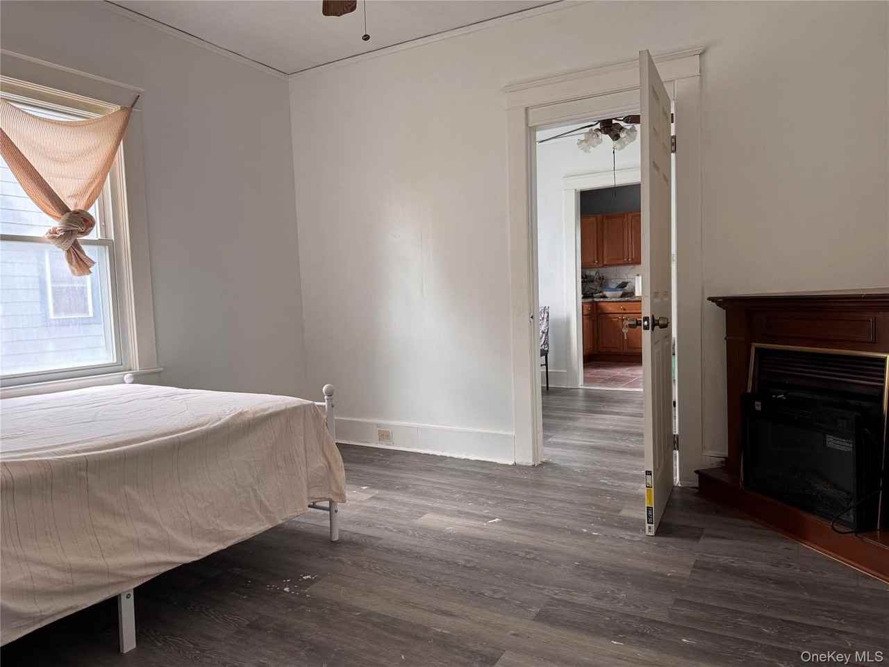 109 Lake Ave - Photo 4 of 15