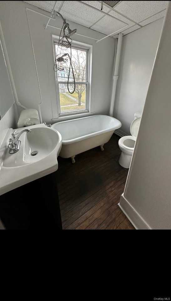 91 Ulster Ave - Photo 3 of 7