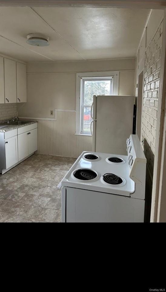 91 Ulster Ave - Photo 5 of 7