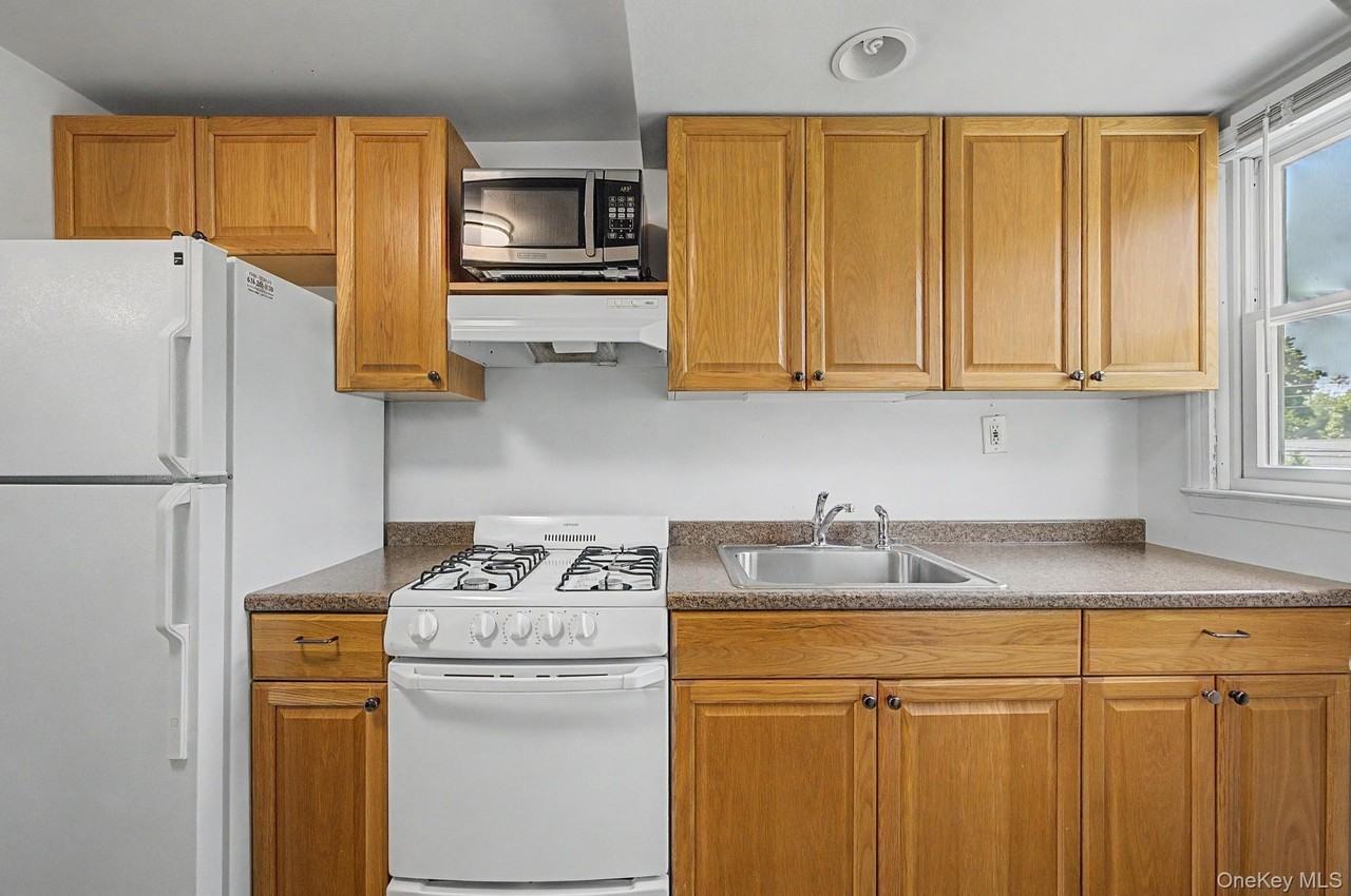 18 Heath Ln - Photo 5 of 18