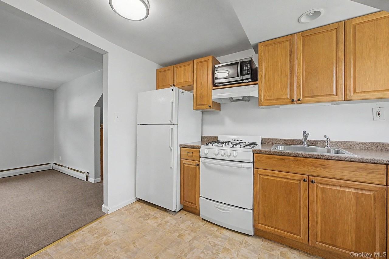 18 Heath Ln - Photo 6 of 18
