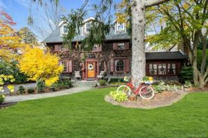 featured image of 105 Academy St