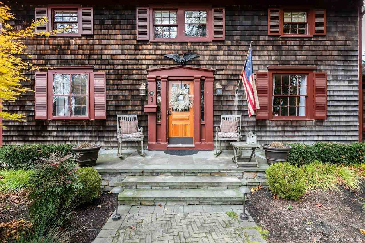 105 Academy St - Photo 3 of 35
