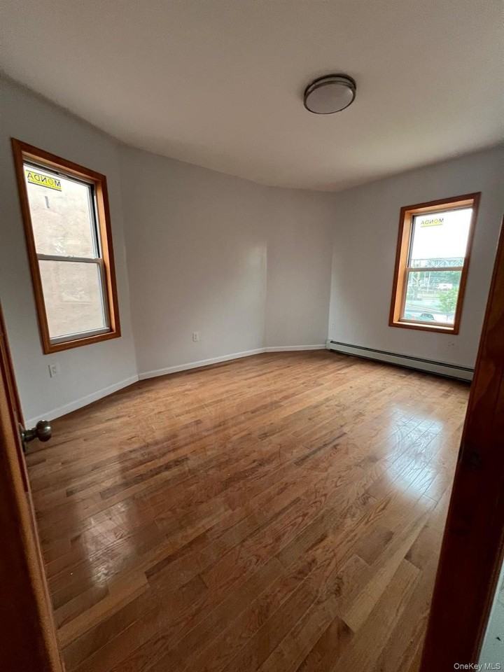 2265 Chatterton Ave #2 - Photo 3 of 11