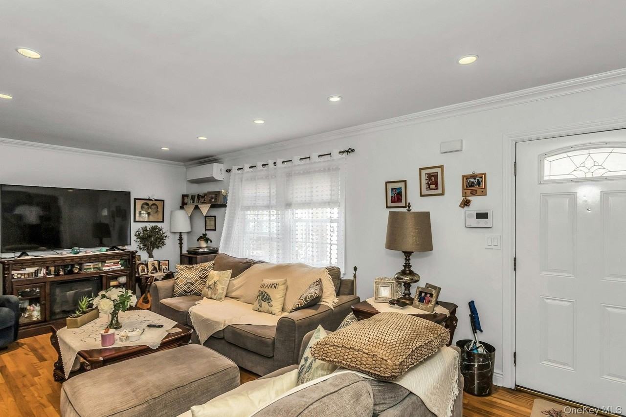 53 Carnation Ave #A - Photo 5 of 20