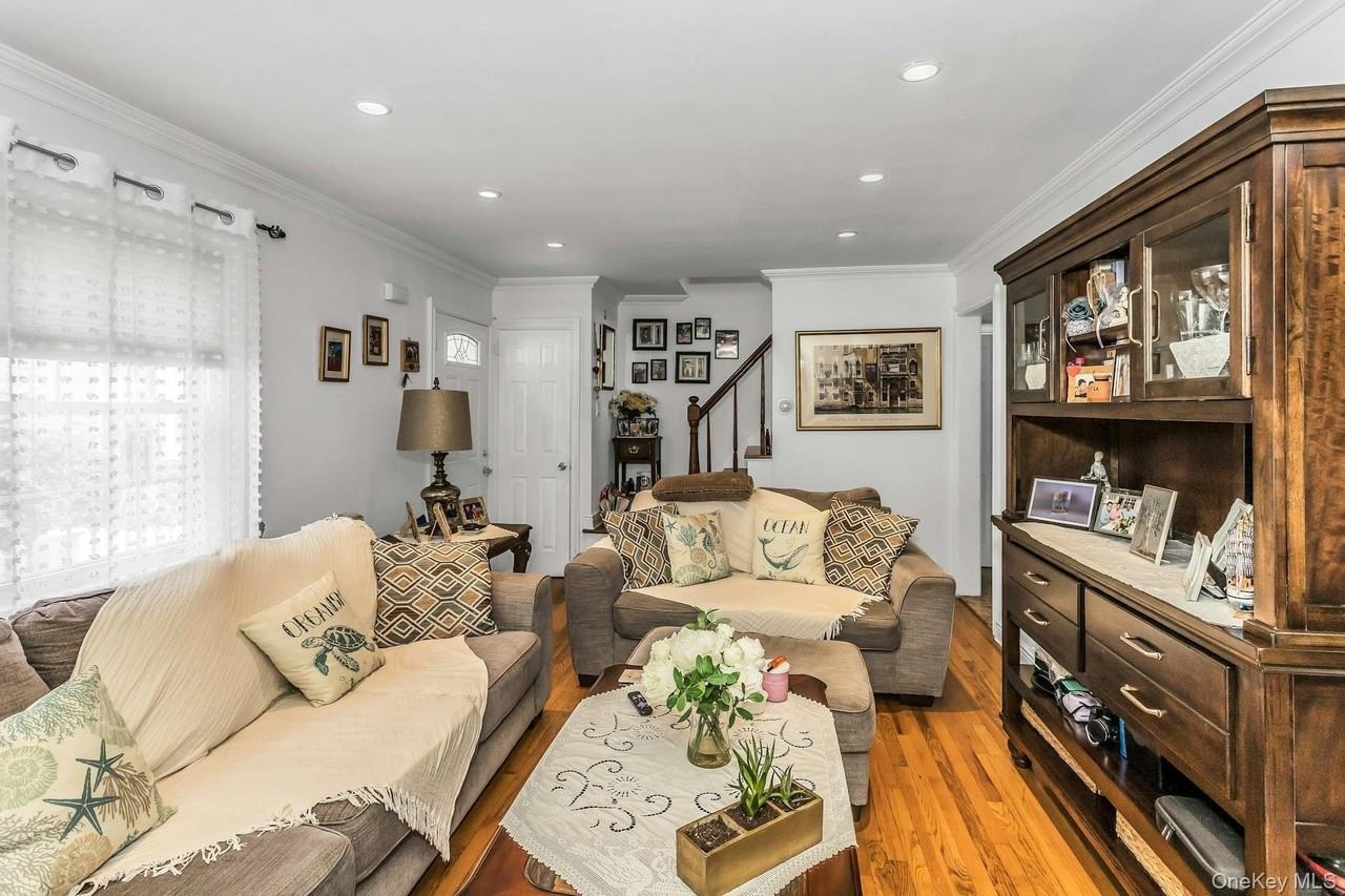 53 Carnation Ave #A - Photo 6 of 20