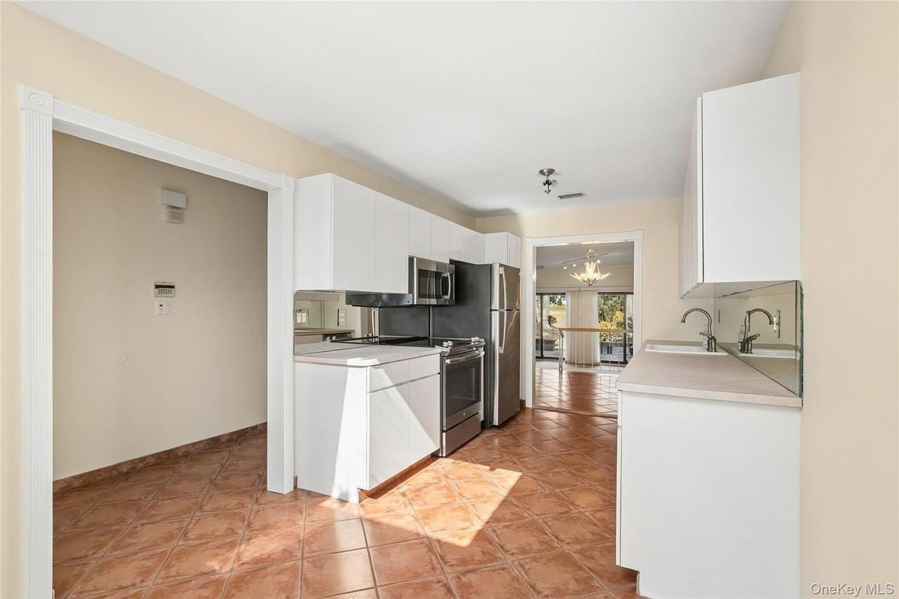 87 Northgate Cir - Photo 3 of 11