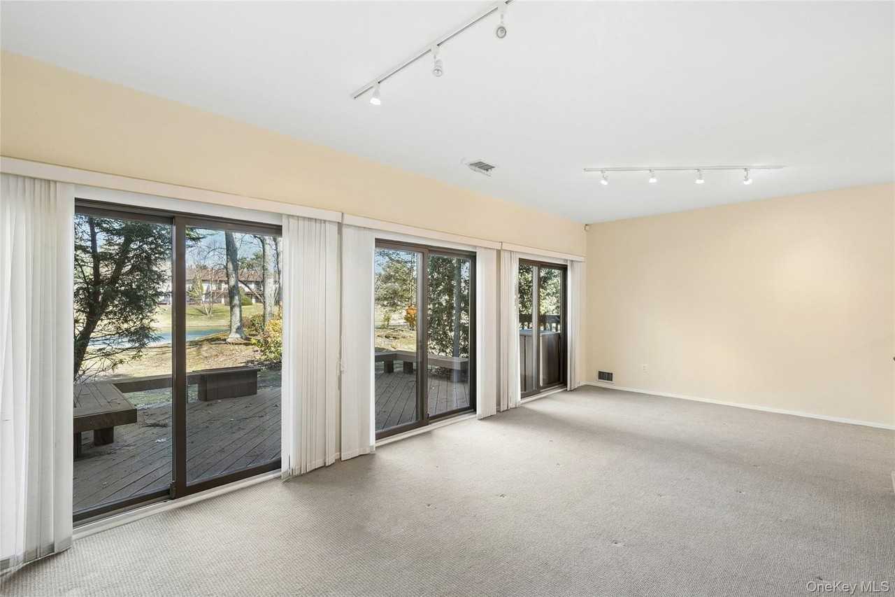 87 Northgate Cir - Photo 5 of 11