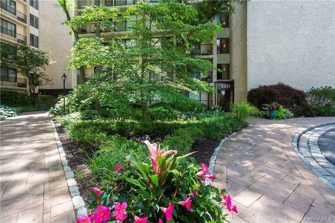150 Overlook Ave #2K - Photo 3 of 23