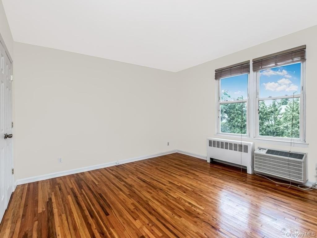 25 Trinity Pl #3J - Photo 7 of 12