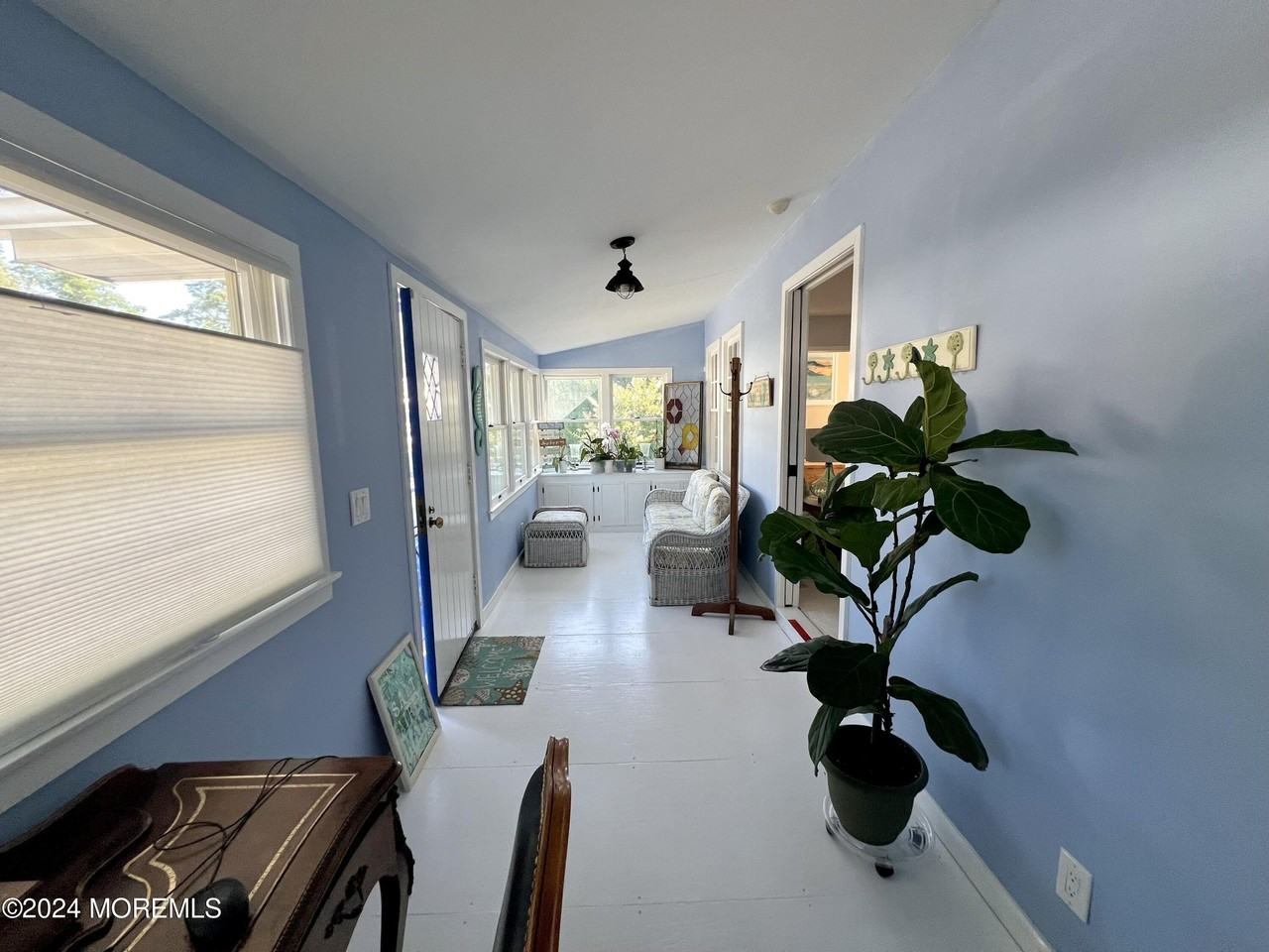 509 Riverwood Park - Photo 3 of 24
