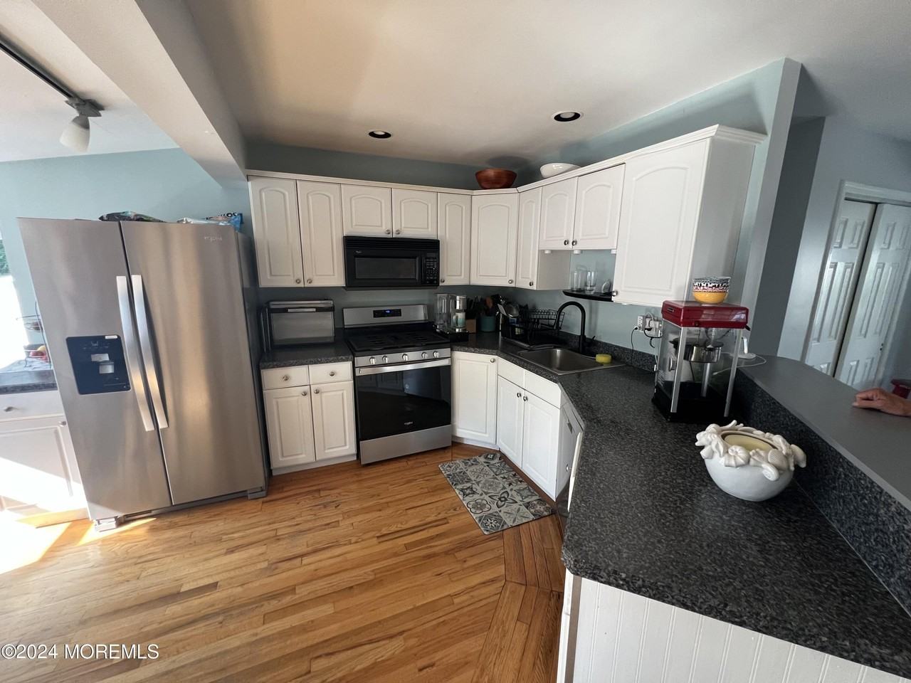 509 Riverwood Park - Photo 6 of 24
