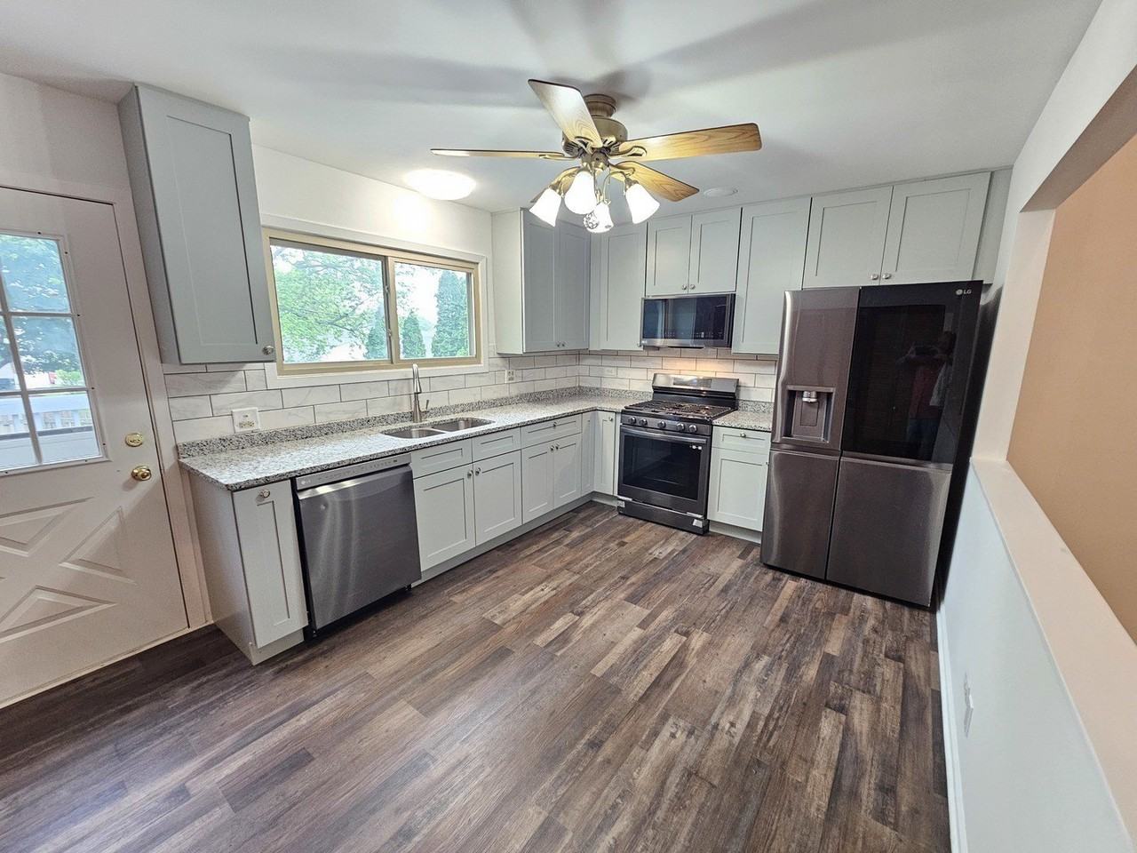 571 White Birch Rd - Photo 6 of 24