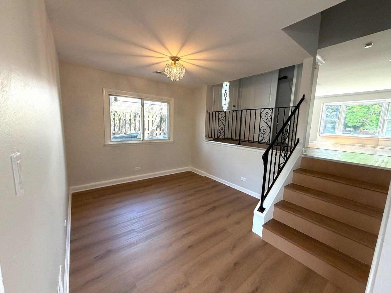 1132 Brighton Pl - Photo 3 of 20