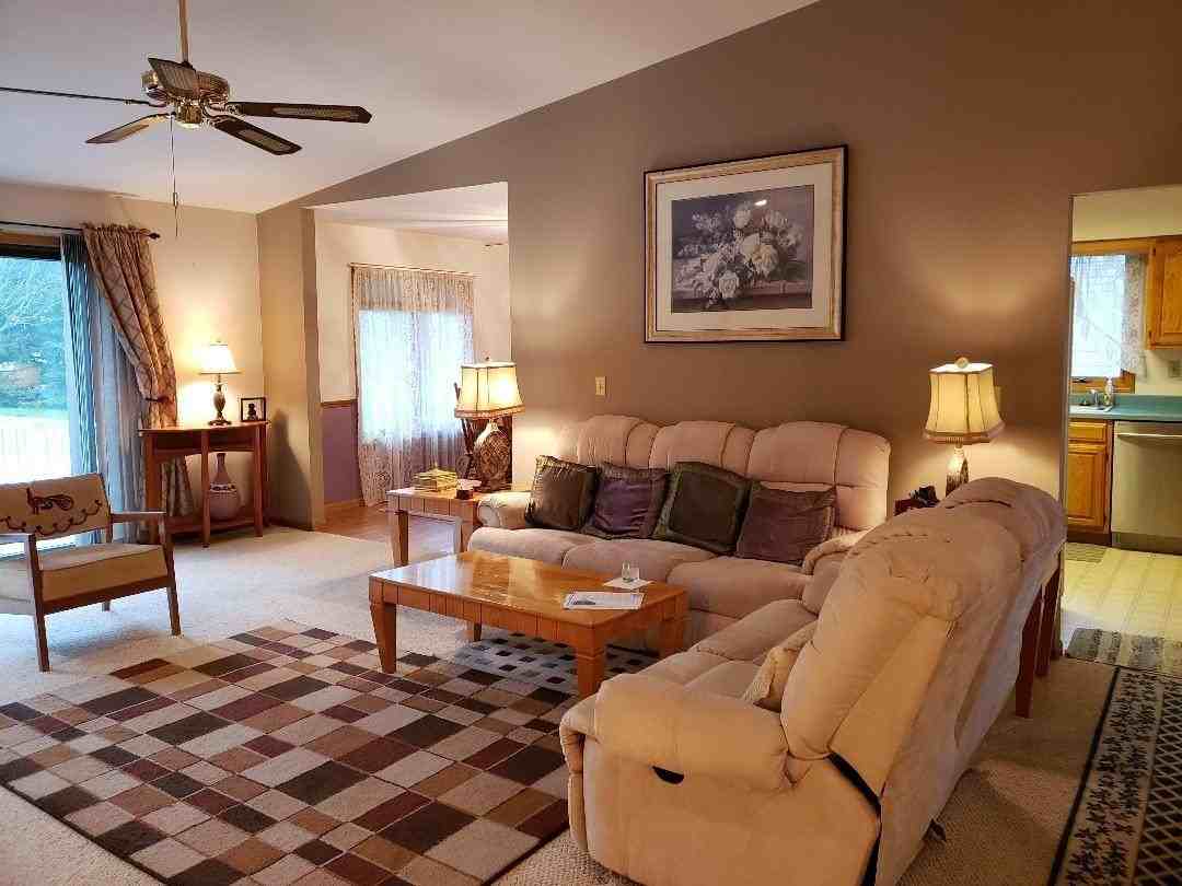 416 Red Wing Ln - Photo 3 of 14