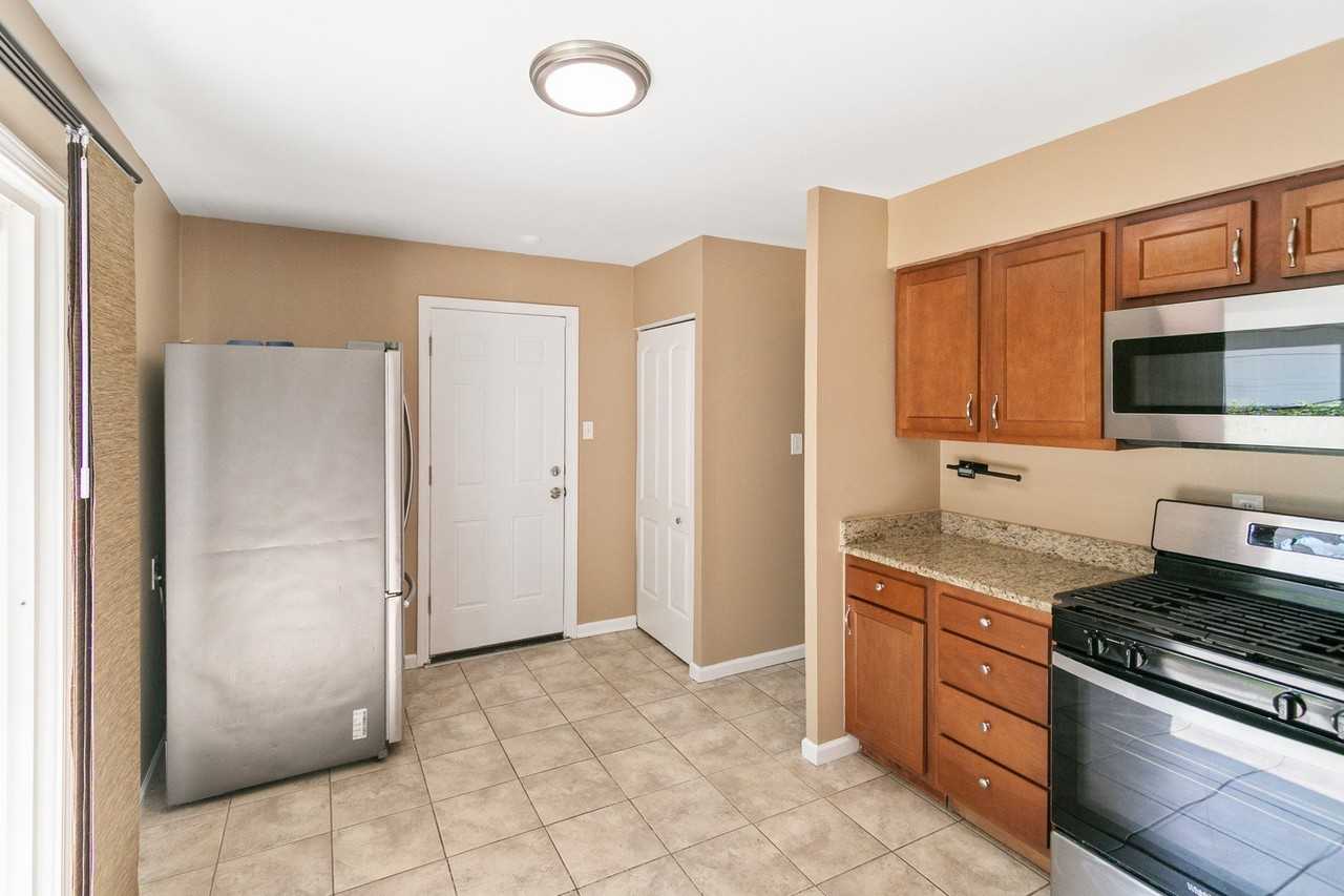 164 Galewood Dr - Photo 3 of 15
