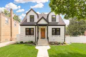 featured image of 7111 N Mason Ave