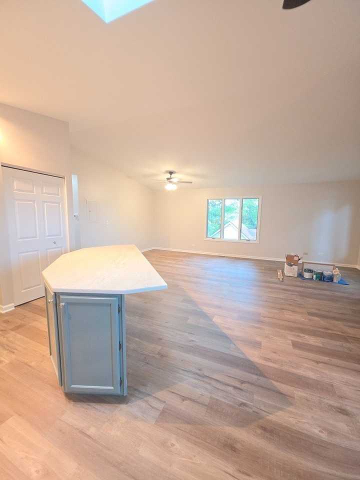 423 S 3rd St #2 - Photo 5 of 12