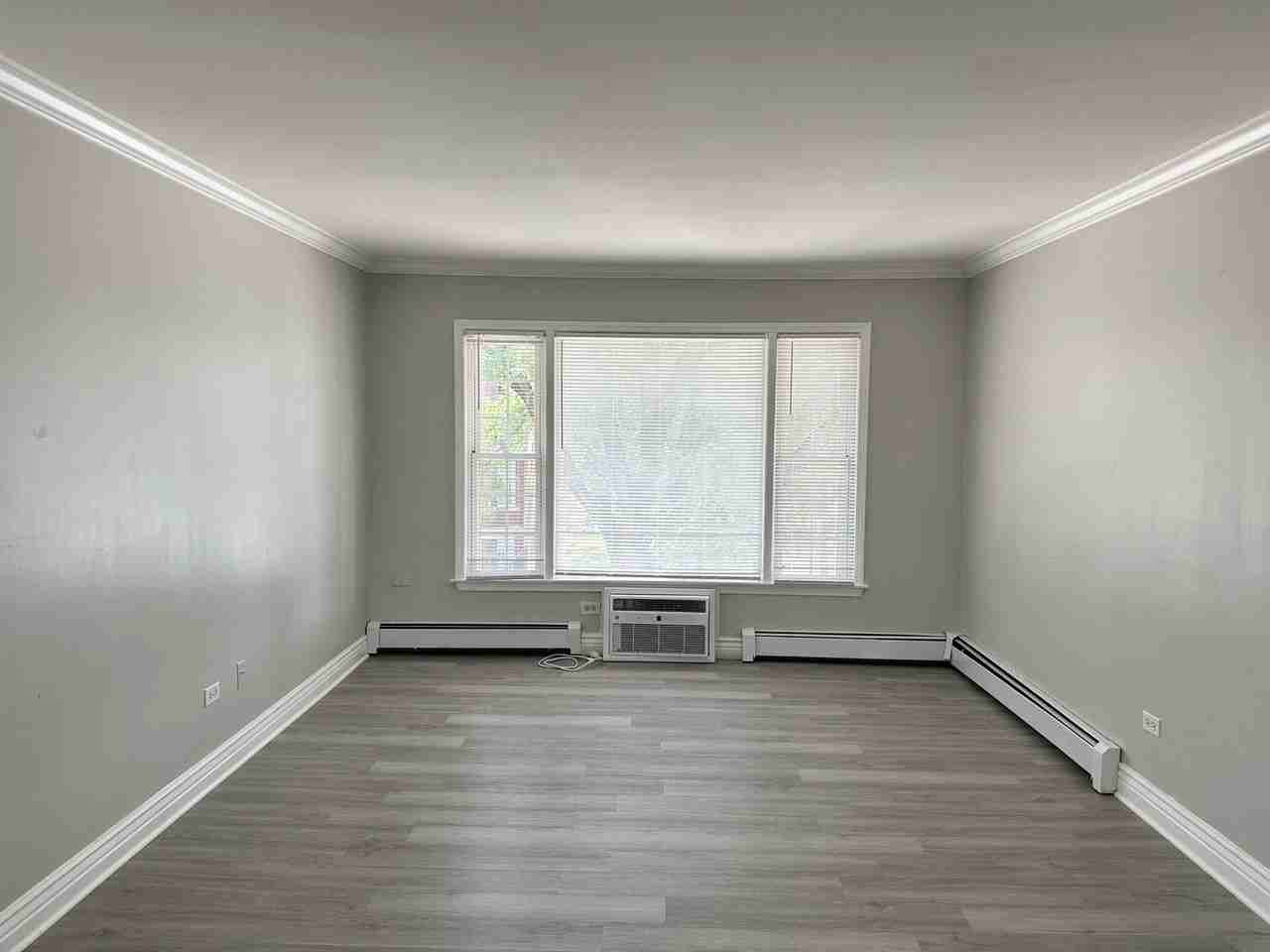 3400 Maple Ave #17 - Photo 4 of 12
