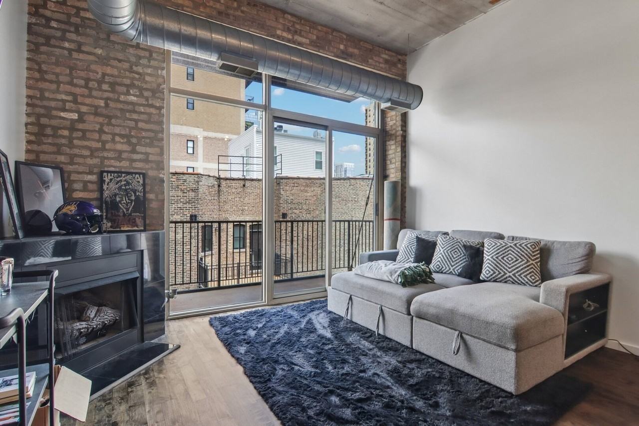 1528 S Wabash Ave #405 - Photo 3 of 18