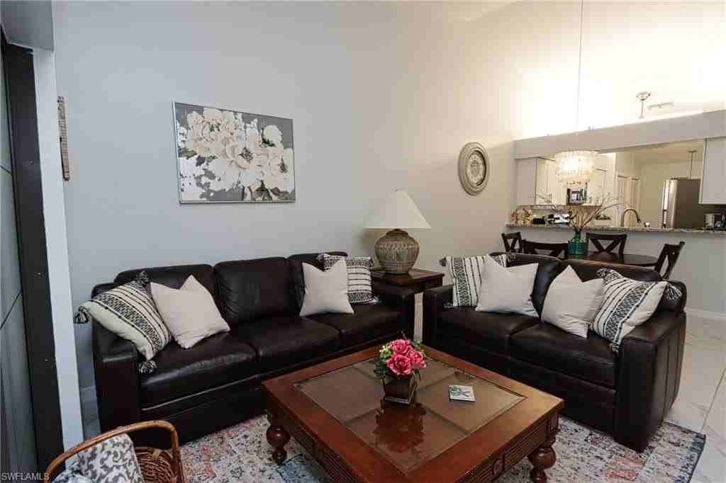10805 Queen Anne Ln #203 - Photo 7 of 20