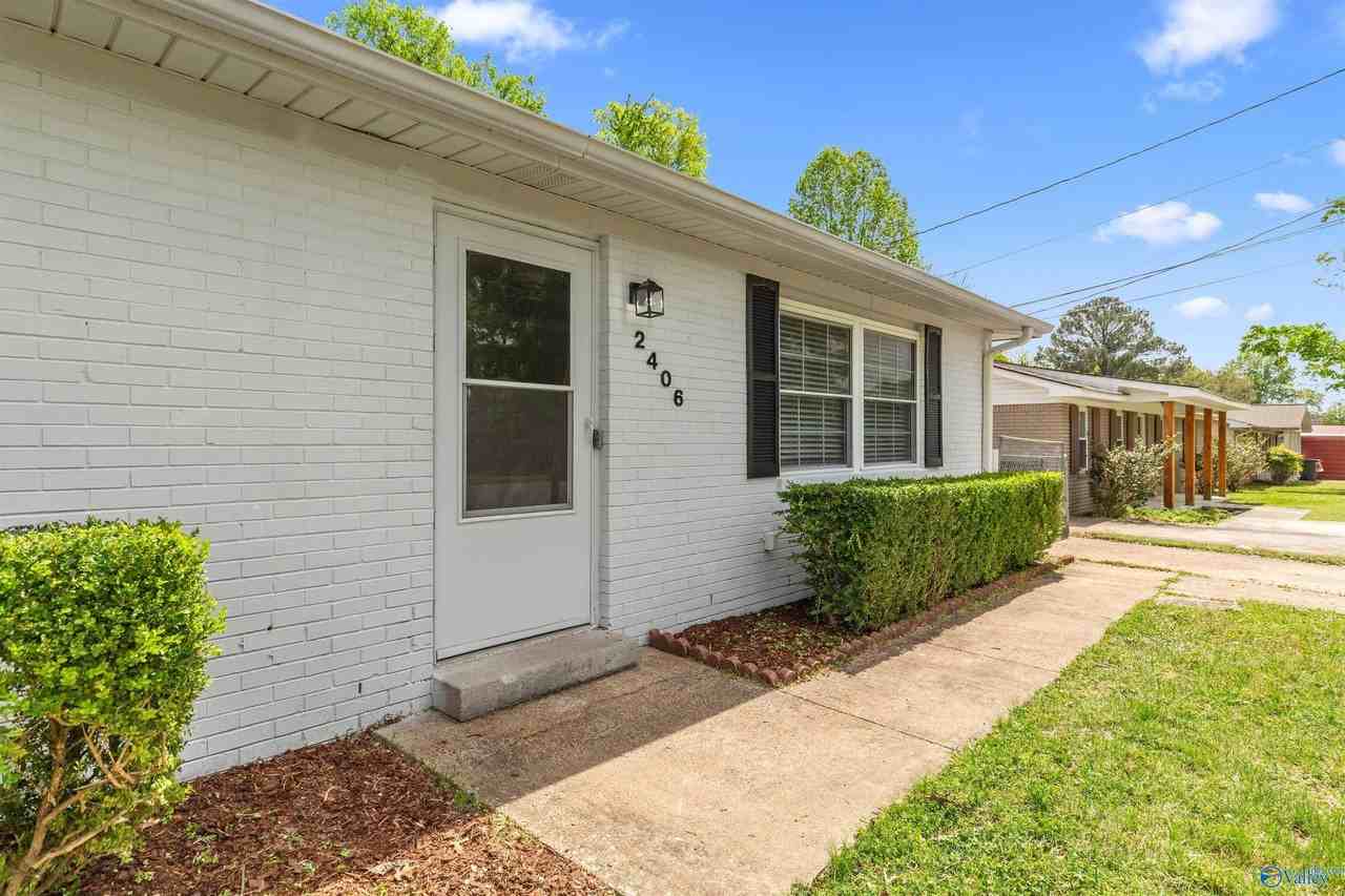 2406 Yorkshire Dr Sw - Photo 4 of 27