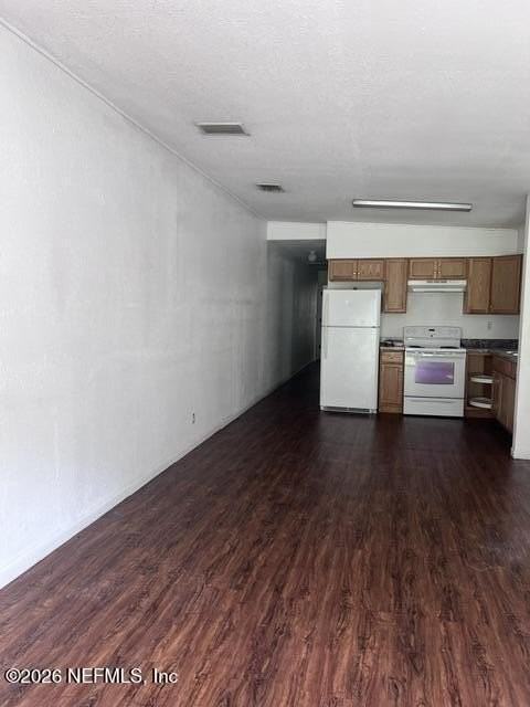 991 Southern Villa Dr - Photo 5 of 10