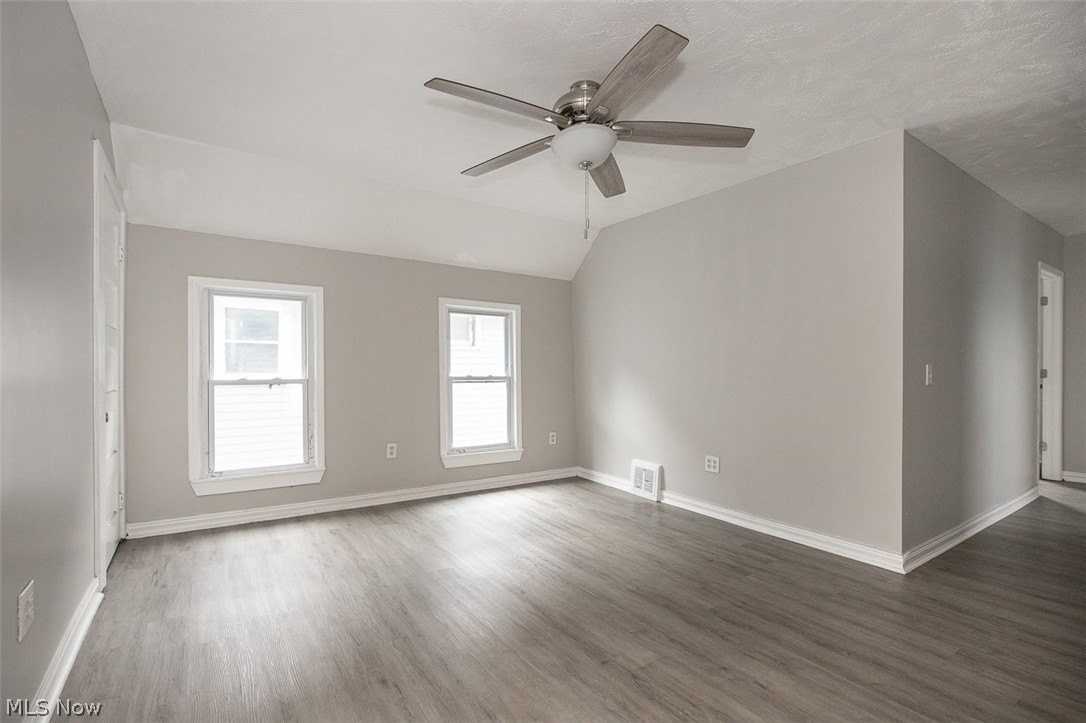 3635 E 46th St #2 - Photo 4 of 19