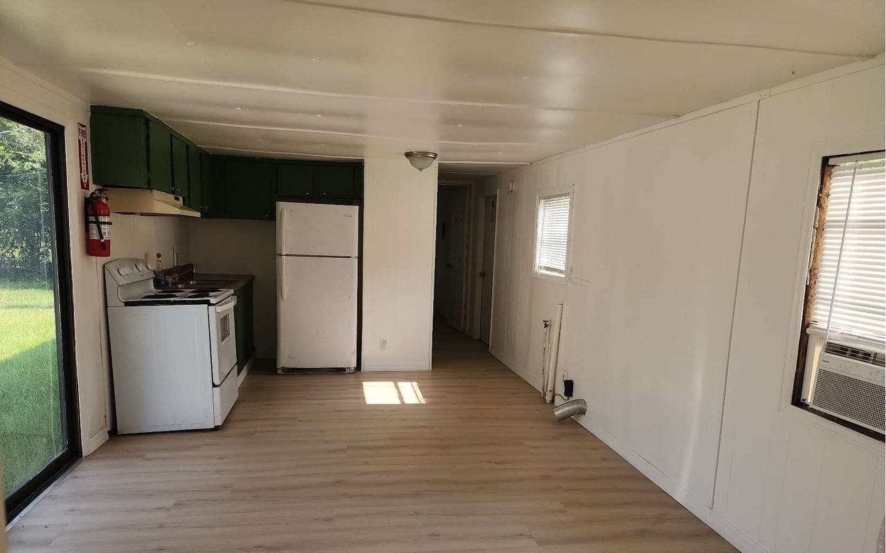 11054 Nw 39th Way - Photo 2 of 8