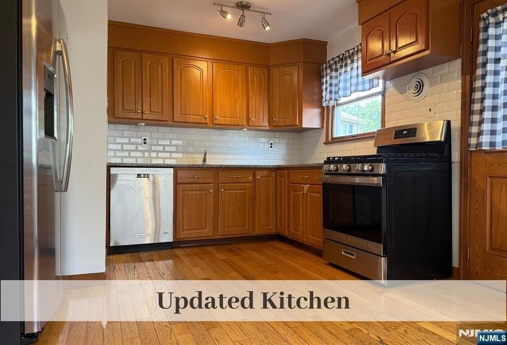726 Midwood Rd - Photo 5 of 23