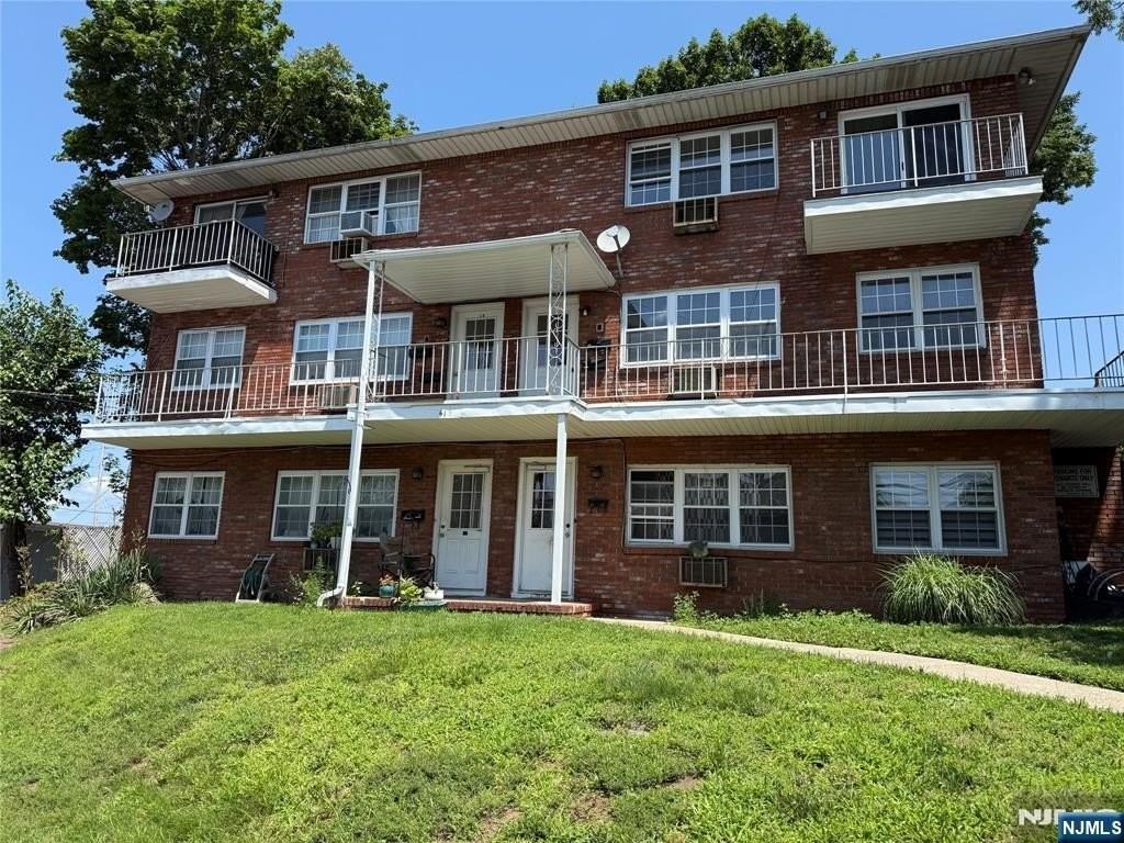 419 Paterson Ave