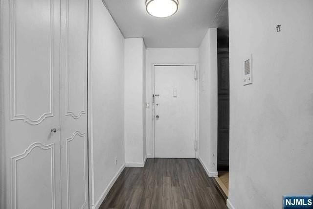 2100 Linwood Ave #15P - Photo 4 of 27
