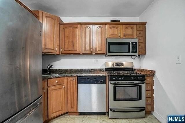 2100 Linwood Ave #15P - Photo 5 of 27