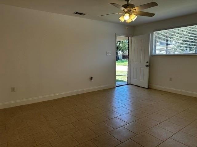 244 W Robert E Lee Blvd - Photo 5 of 17