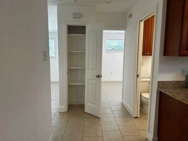 244 W Robert E Lee Blvd - Photo 6 of 17