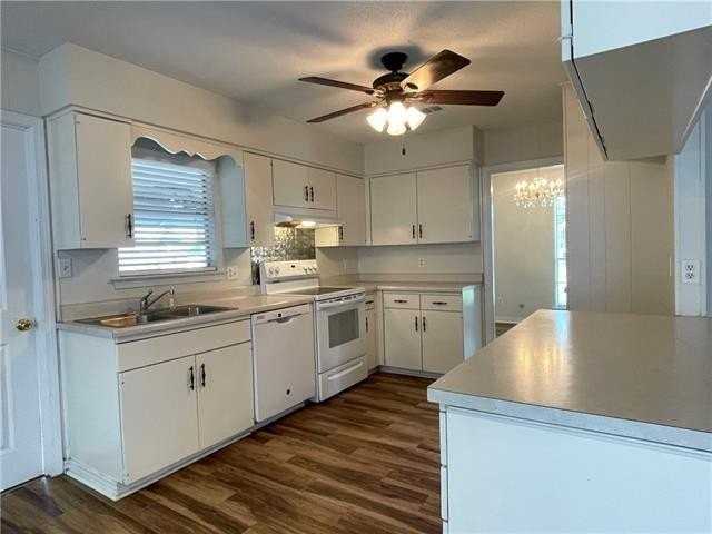 921 Ridgelake Dr - Photo 5 of 27