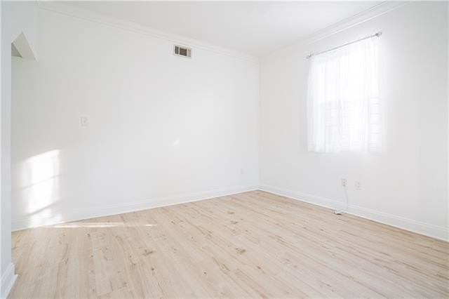 5531 Willow St - Photo 3 of 13