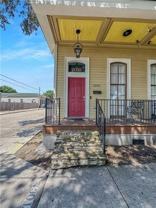 2033 Jackson Ave - Photo 1 of 1