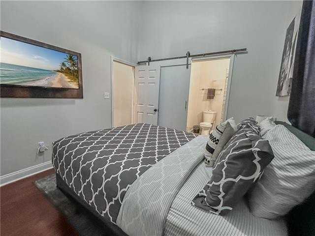 2033 Jackson Ave - Photo 7 of 10